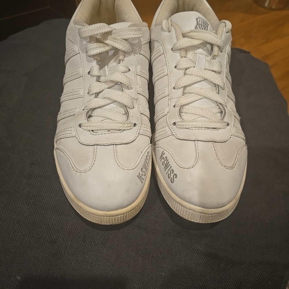 K-Swiss White Low Sneakers Size 9.5